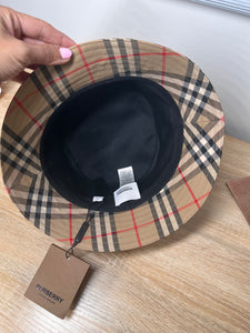 Burberry Bucket Hat, Large