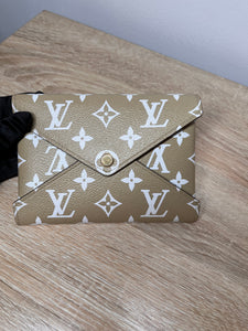 Louis Vuitton Kirigami Beige Pouch, Medium