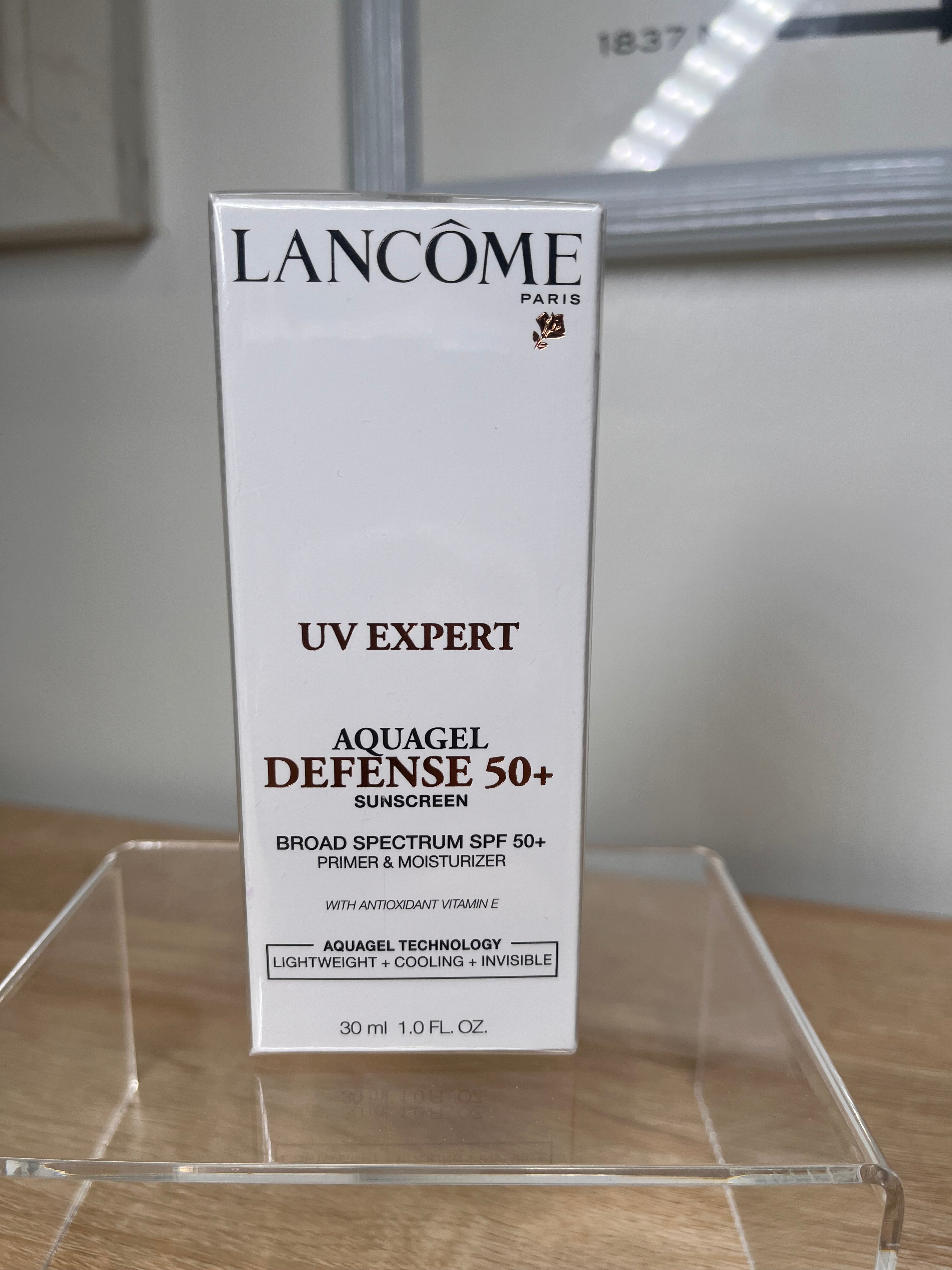 Lancome - Aquagel Defense 50+ Sunscreen  Beauty, 30 ML